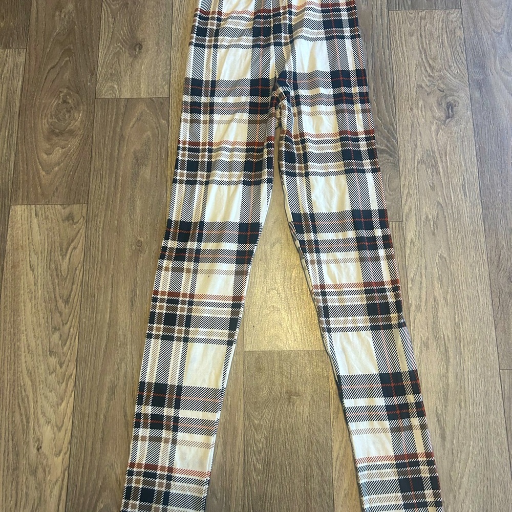 Multi color/ perfect for fall striped leggings.